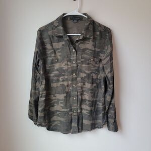 Social Standard By Sanctuary Size XS Camo Button Up Lyocell Military Style Top